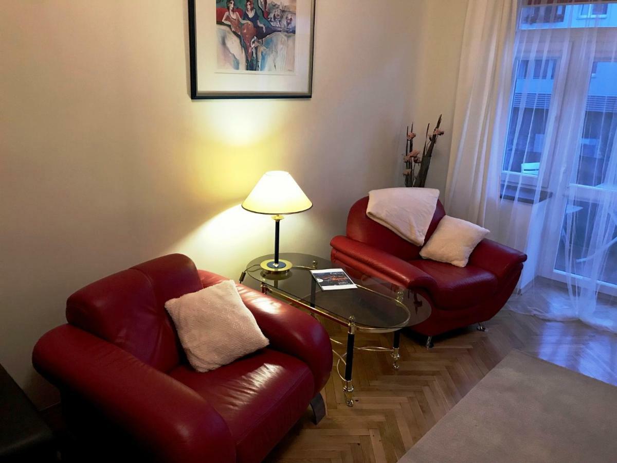 凯尔采Apartament "Cleopatra 5" Przy Rynku Z Parkingiem, Faktury Vat公寓 外观 照片