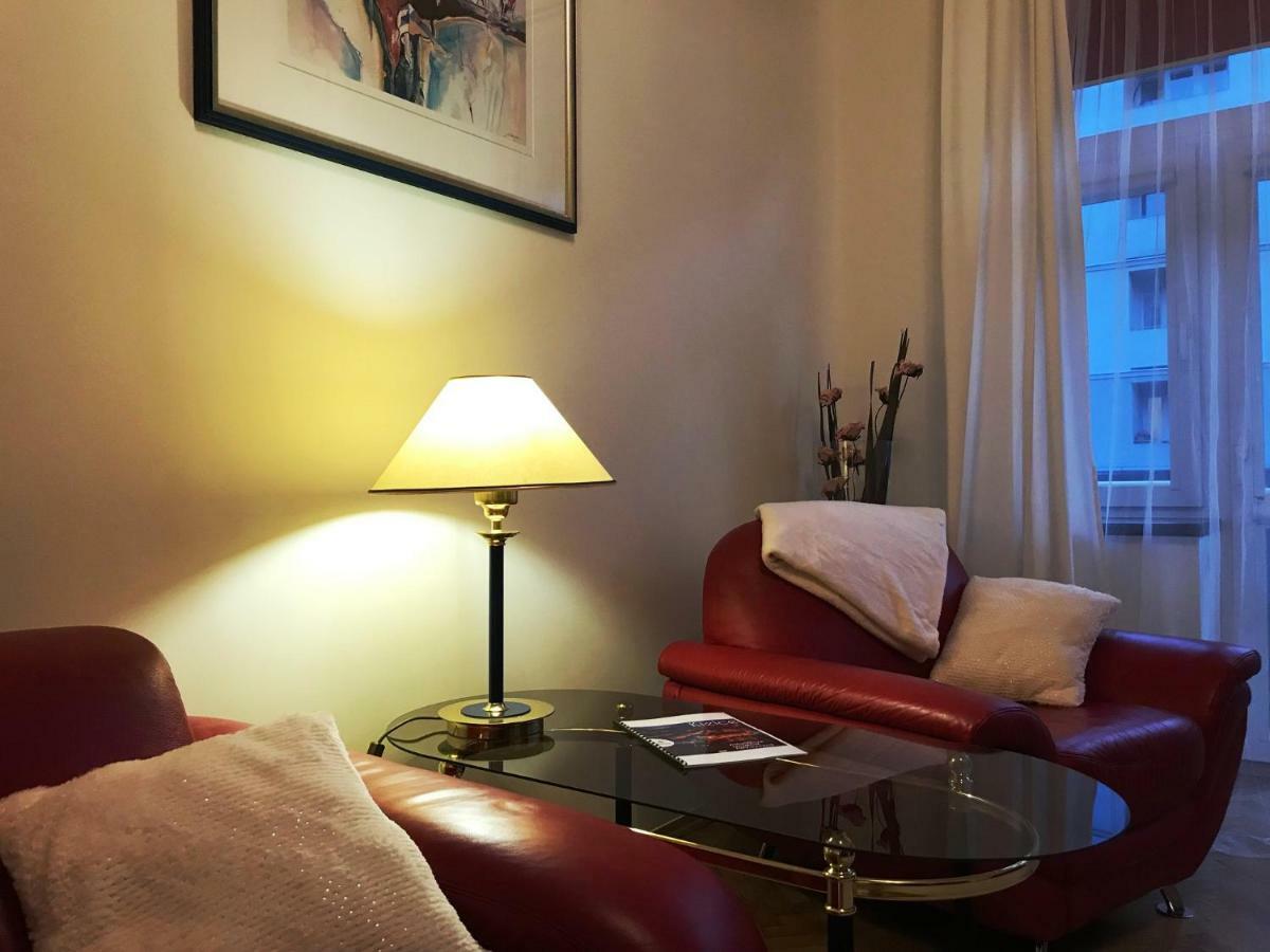 凯尔采Apartament "Cleopatra 5" Przy Rynku Z Parkingiem, Faktury Vat公寓 外观 照片
