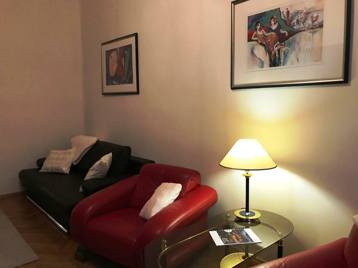 凯尔采Apartament "Cleopatra 5" Przy Rynku Z Parkingiem, Faktury Vat公寓 外观 照片